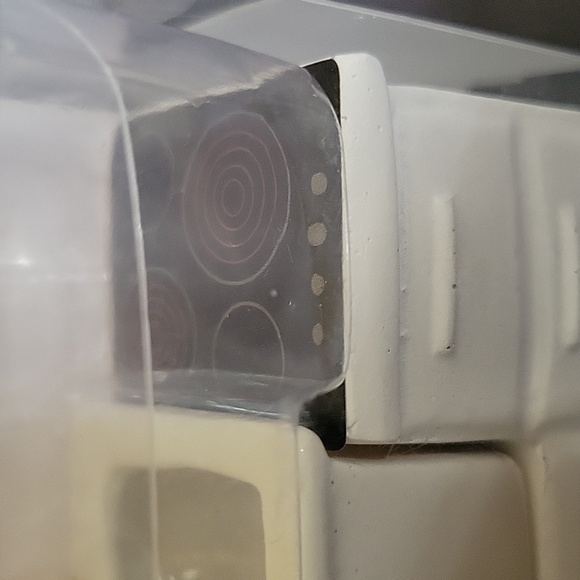 Miniature sink for dollhouses and tiny homes. - Picture 2 of 7